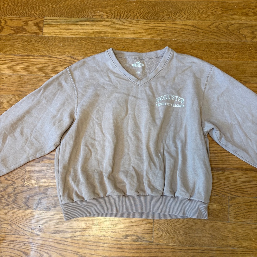 Hollister Tan Sweatshirt